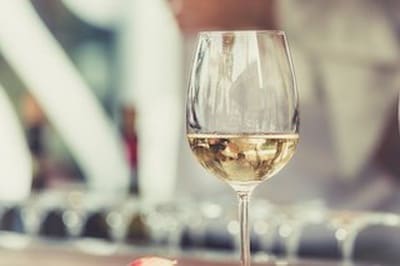 Kapper Wat mensen betreft romantisch Hoe lang kan ik rode of witte wijn bewaren? | Gall & Gall